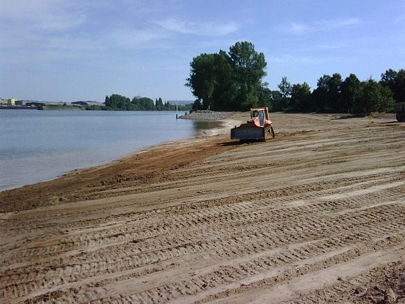 Das umgestaltete Sandufer in Rablinghausen im August 2009