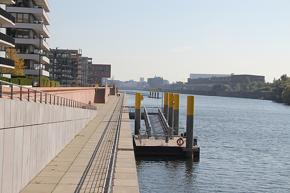 Anleger Einfahrt Europahafen