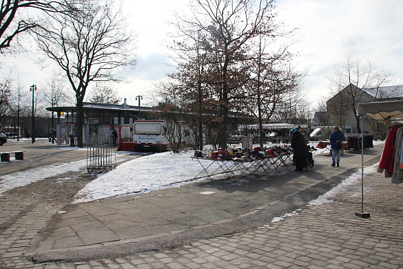 Straßenbahngleise Blick Richtung Wendeplatz