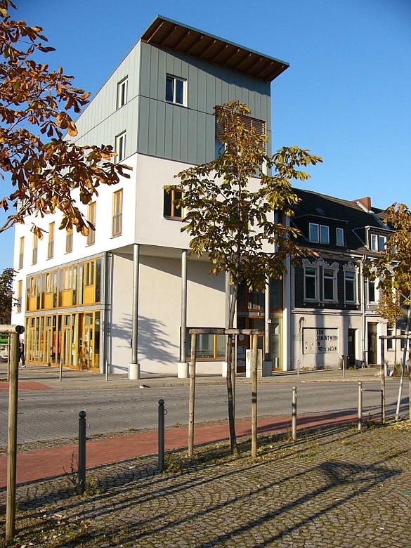 Das Bild zeigt das (oben beschriebene) Torhaus Nord, das Domizil von Kultur vor Ort.